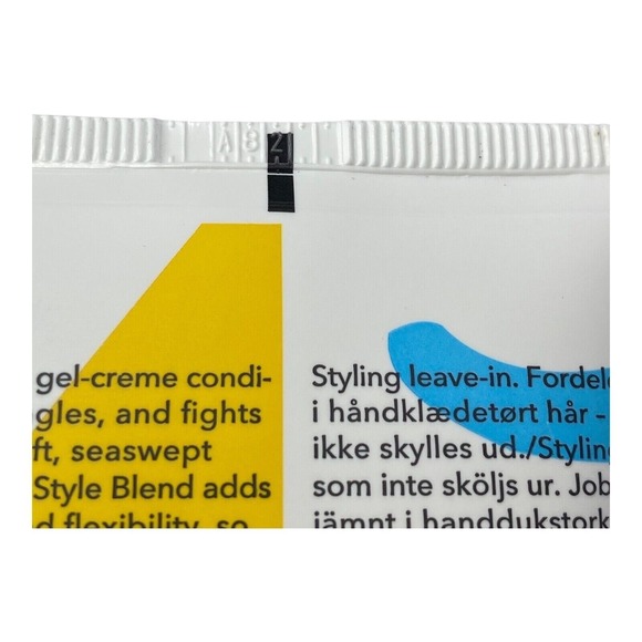 Bumble And Bumble Surf Styling Leave In Gel Creme Flexi-Style 5 fl oz / 150 mL - Picture 4 of 4